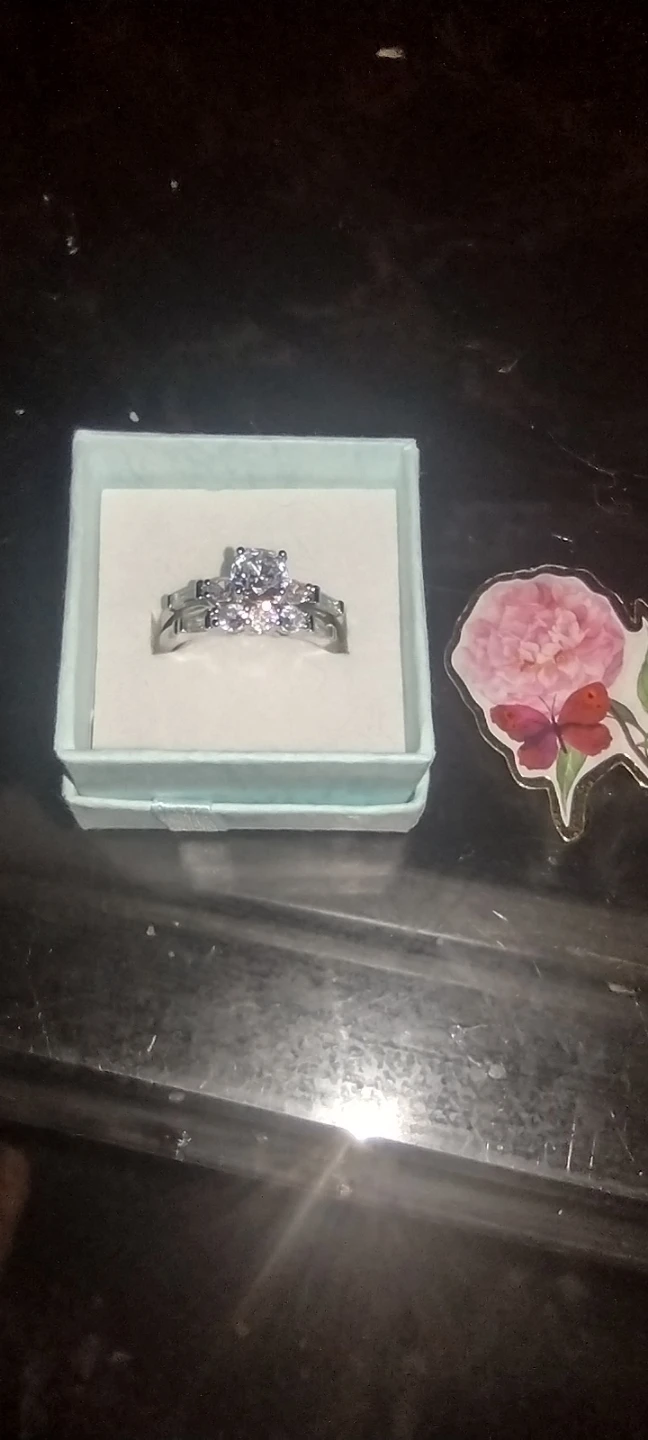 Sparkling Ring Set with Box🏆