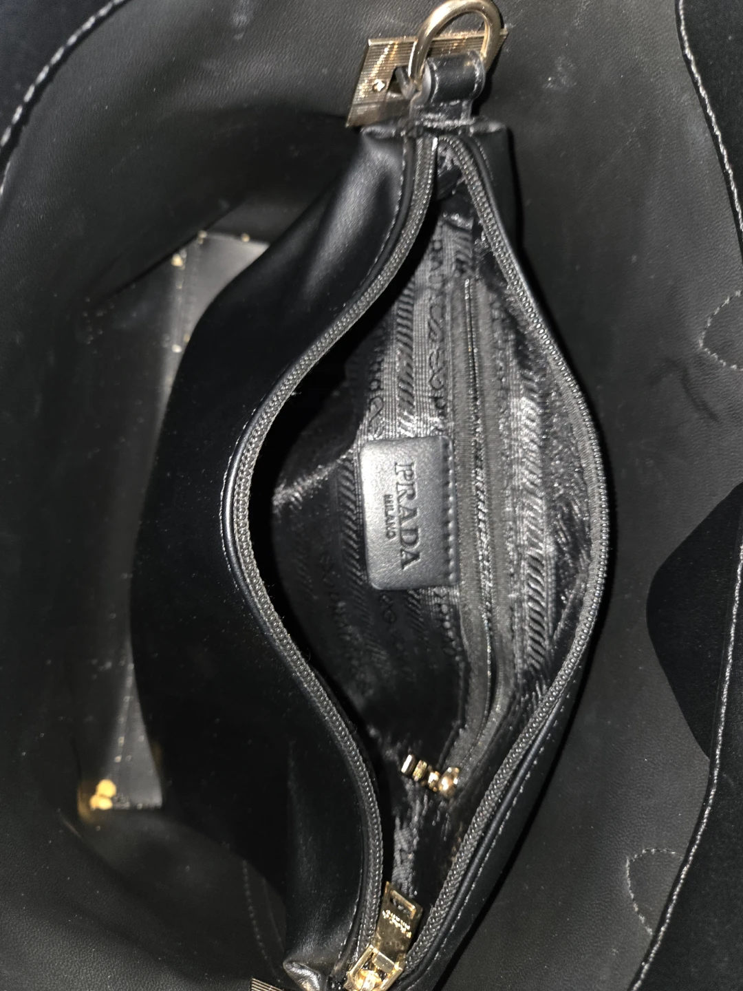 Prada Black Leather Tote Bag - photo 2