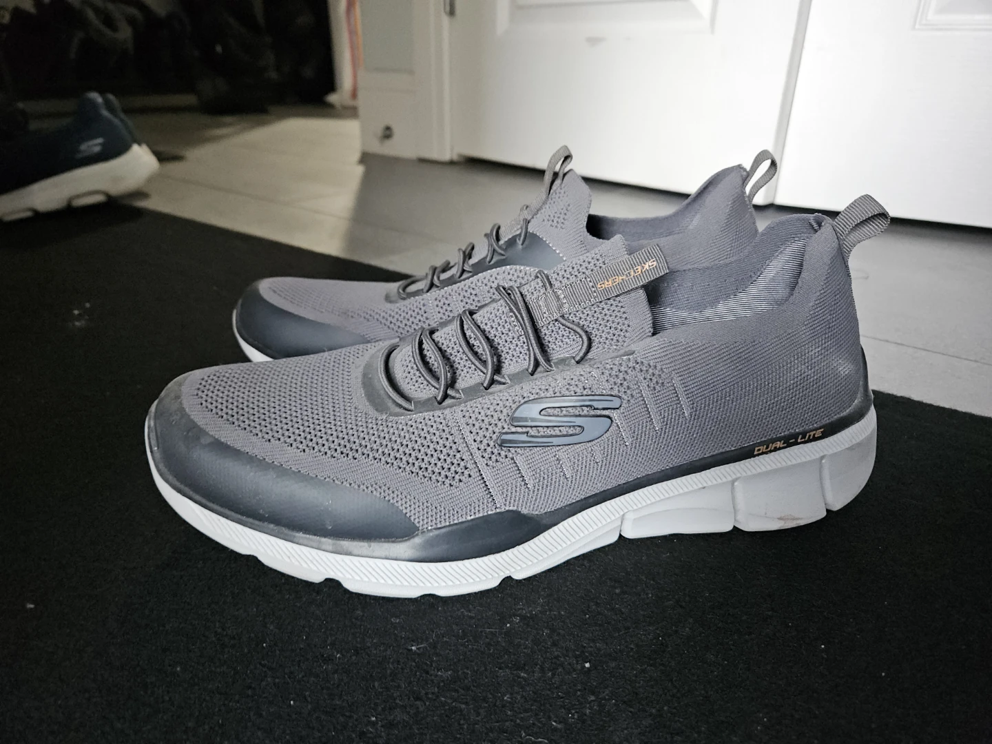 Mens Running shoes - photo 2