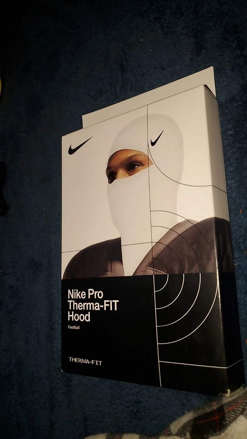 Nike Pro Therma-Fit Hood
