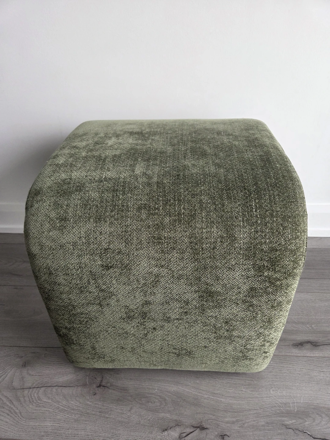 Green U-Shaped Ottomans - photo 5