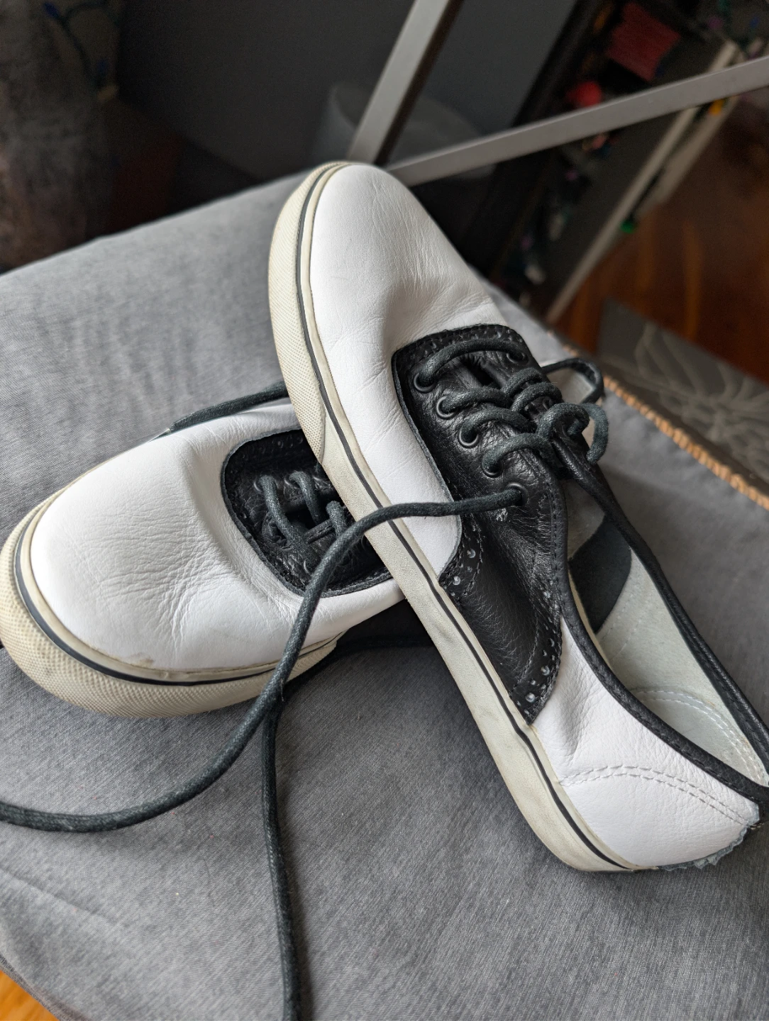 Vans Saddle Shoes - White & Black Leather - photo 3
