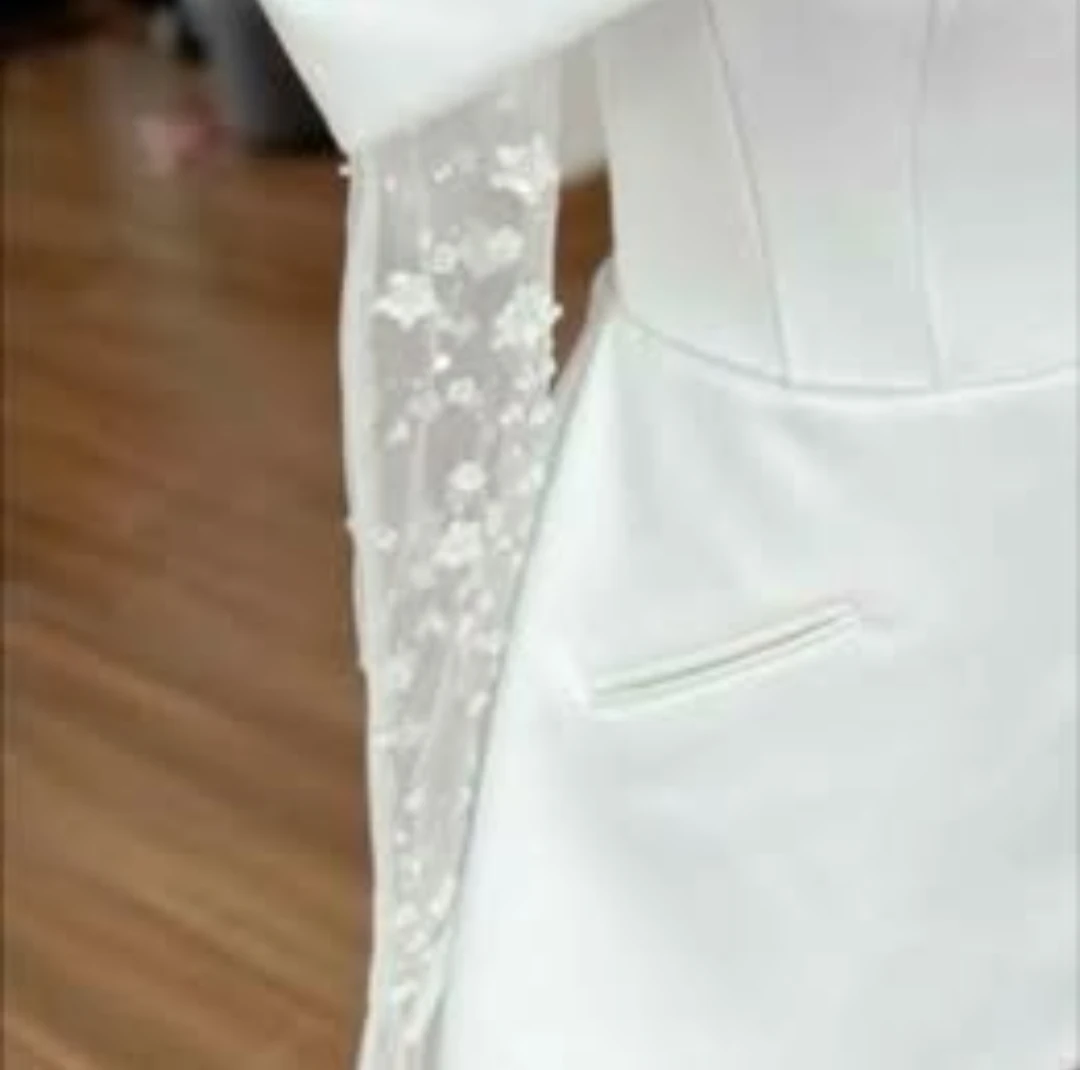Two Stunning Wedding Dresses - photo 5