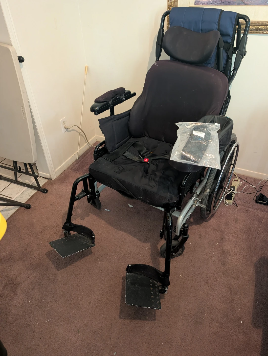Shower Chair with Back and Arms - photo 2