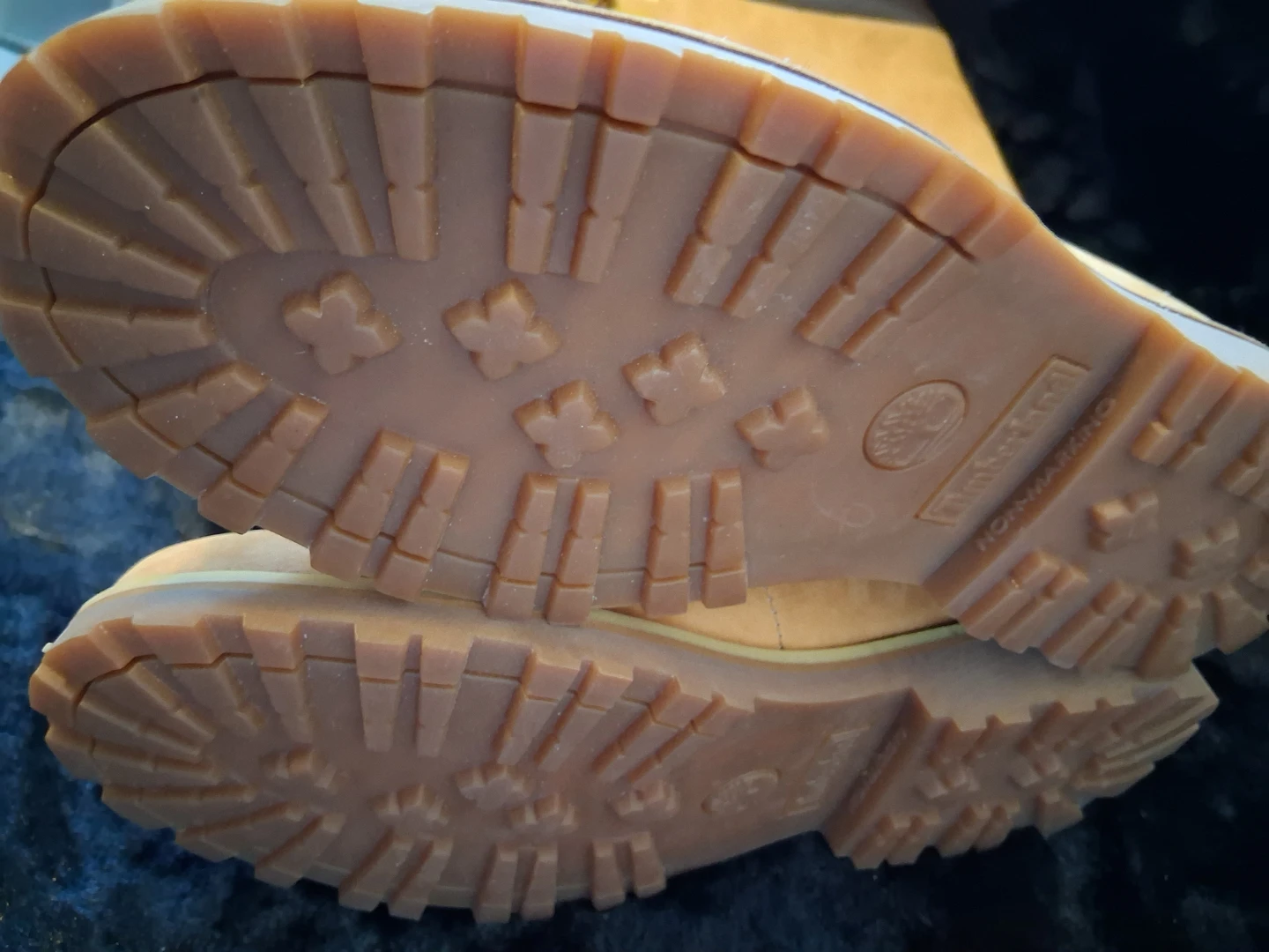 Timberland Women's Lace-Up Boots, the ribbon is missing - photo 4