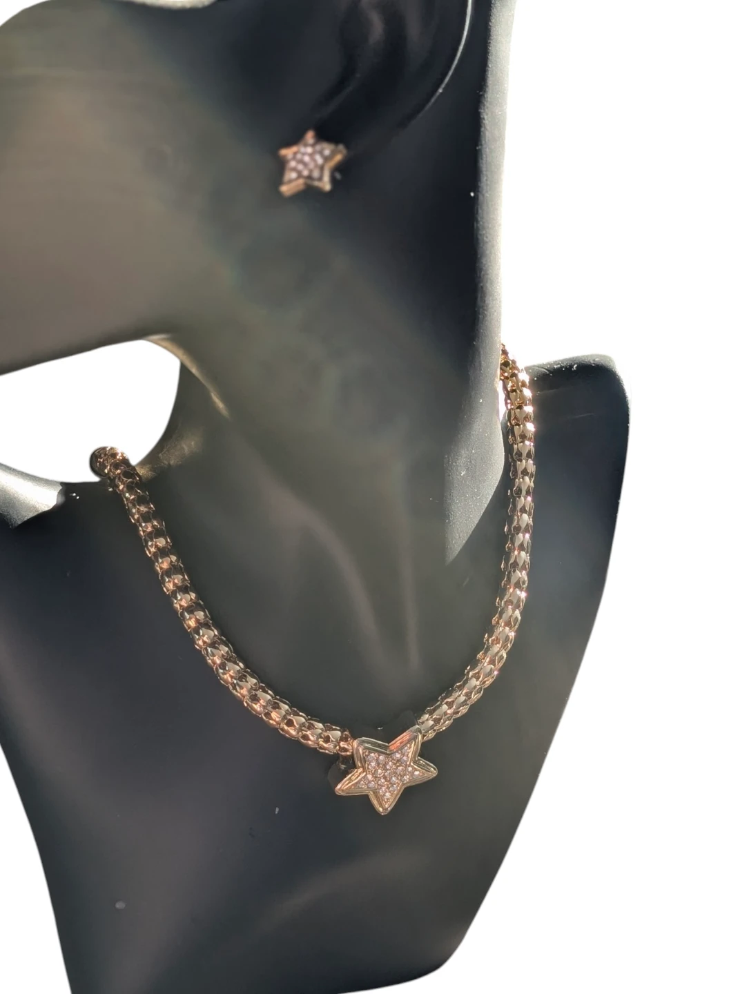 Gold Star Necklace and Earrings Set with Rhinestones - photo 2