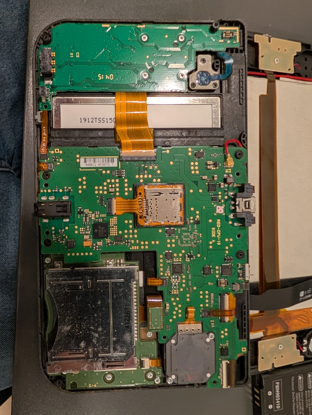 New Nintendo 3DS XL Broken - For Parts - photo 2