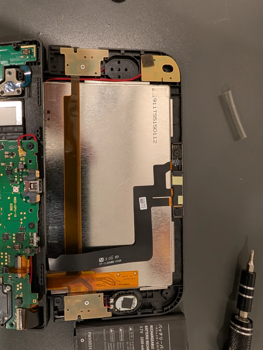 New Nintendo 3DS XL Broken - For Parts - photo 4