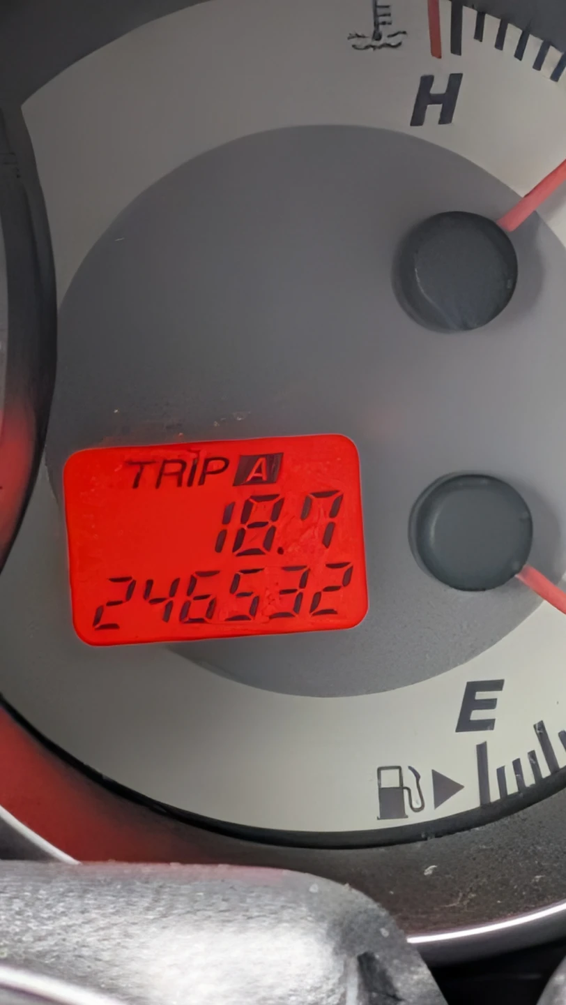 2008 Mazda 3 - photo 2