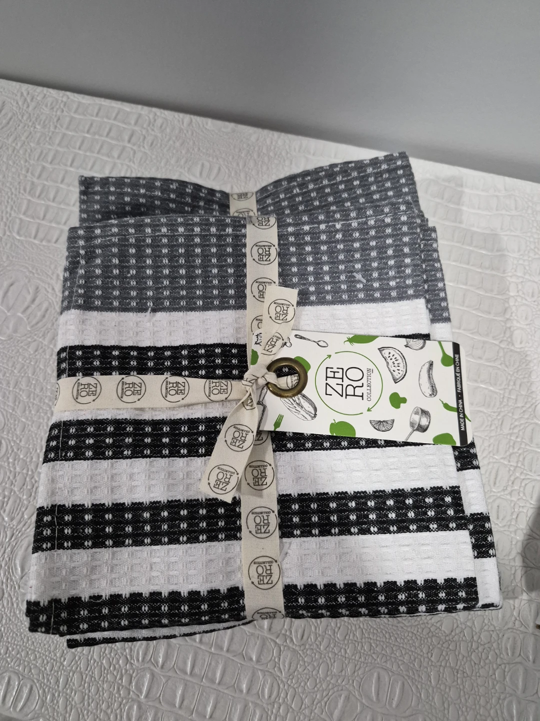 Brand New Cheese Slicer and Tea Towels Set - photo 2