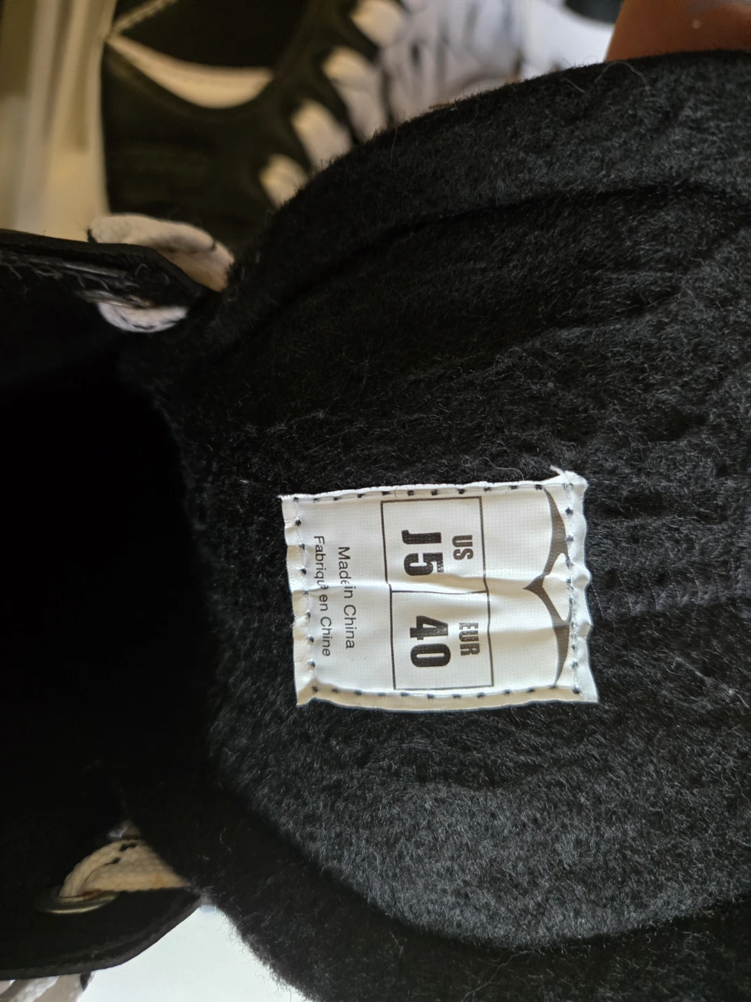 Vick Hockey Skates Size J5 Boys - photo 2