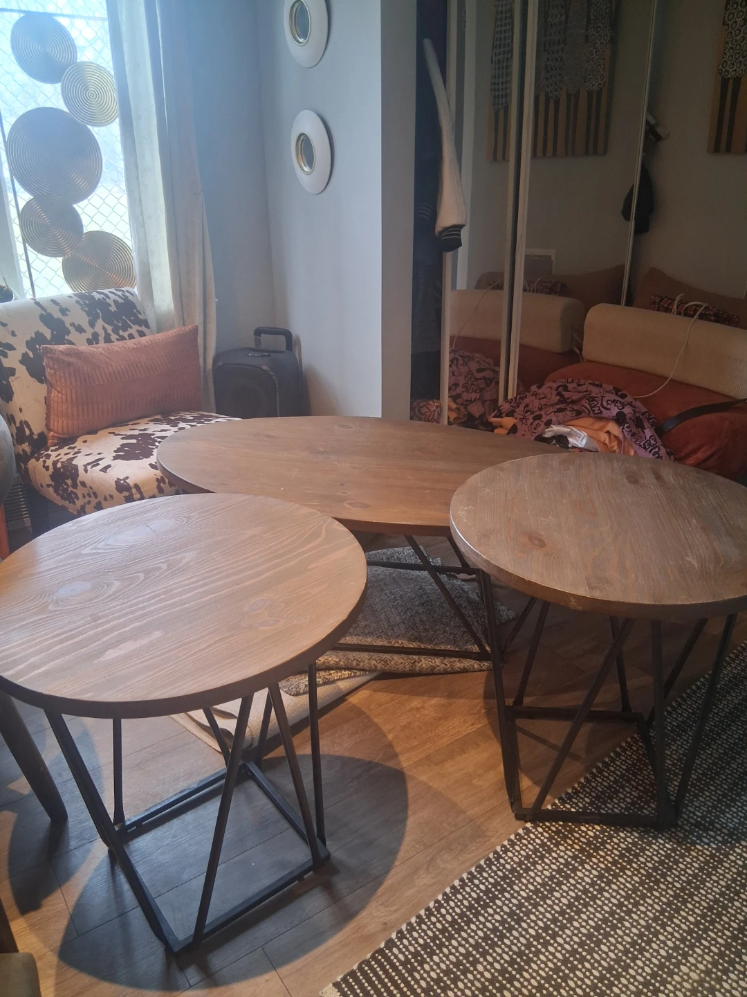 Round Wood Coffee Table Set