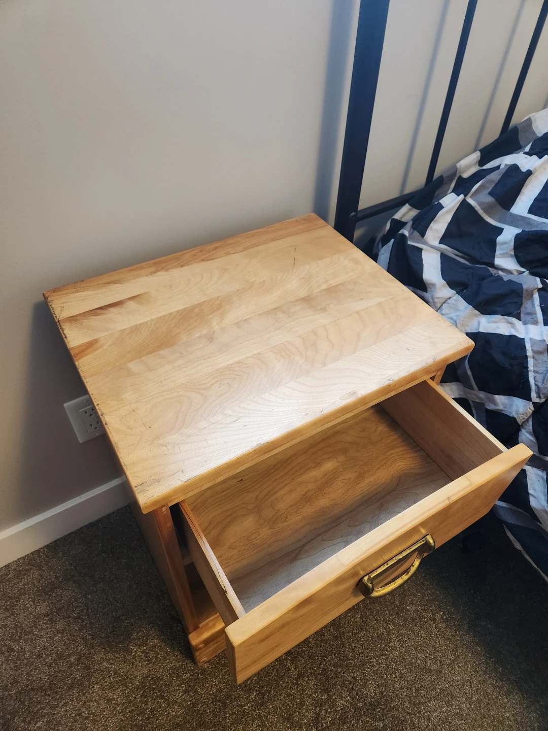 Wooden Dresser with Mirror and Bedside Table - photo 4