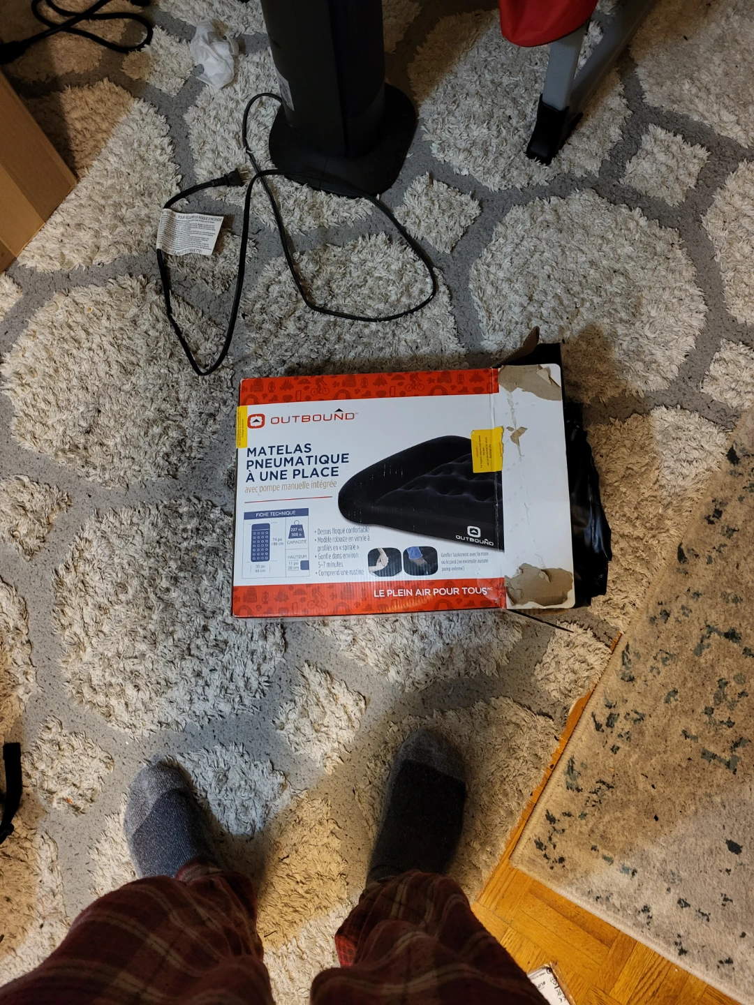 Outbound Single Air Mattress with Built-in Pump