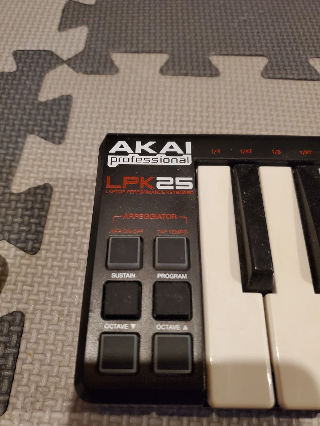 AKAI LPK25 Laptop Performance Keyboard - photo 2