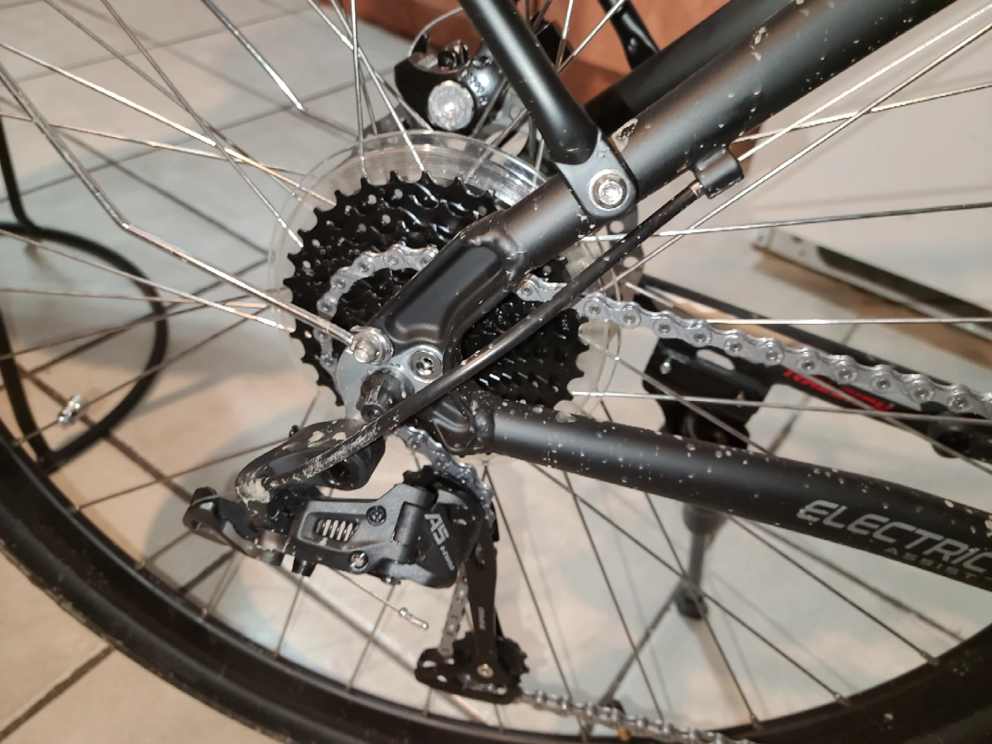 Raleigh Getaway Electric Bike - photo 4