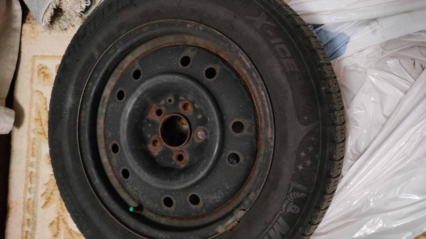 Hyundai sonata rims 215/60/R16. - photo 2