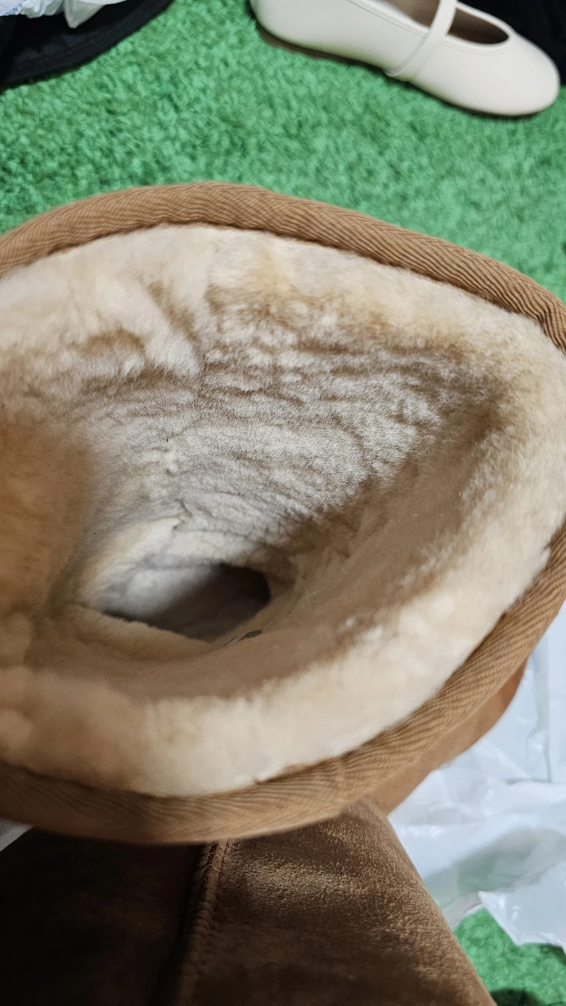 UGG Boots - Tall Chestnut Suede Sheepskin Lined - photo 4