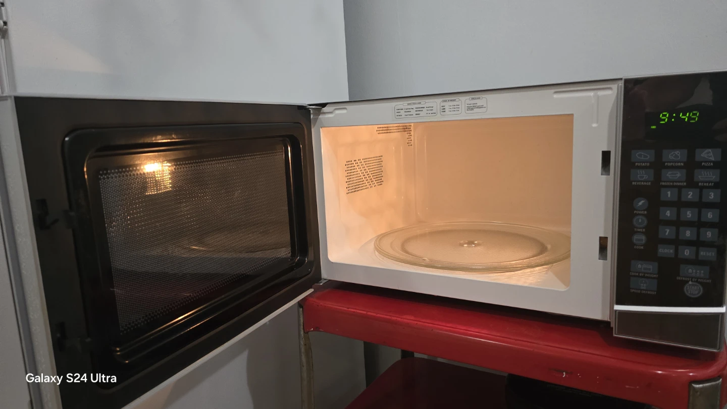 RCA Microwave - photo 3