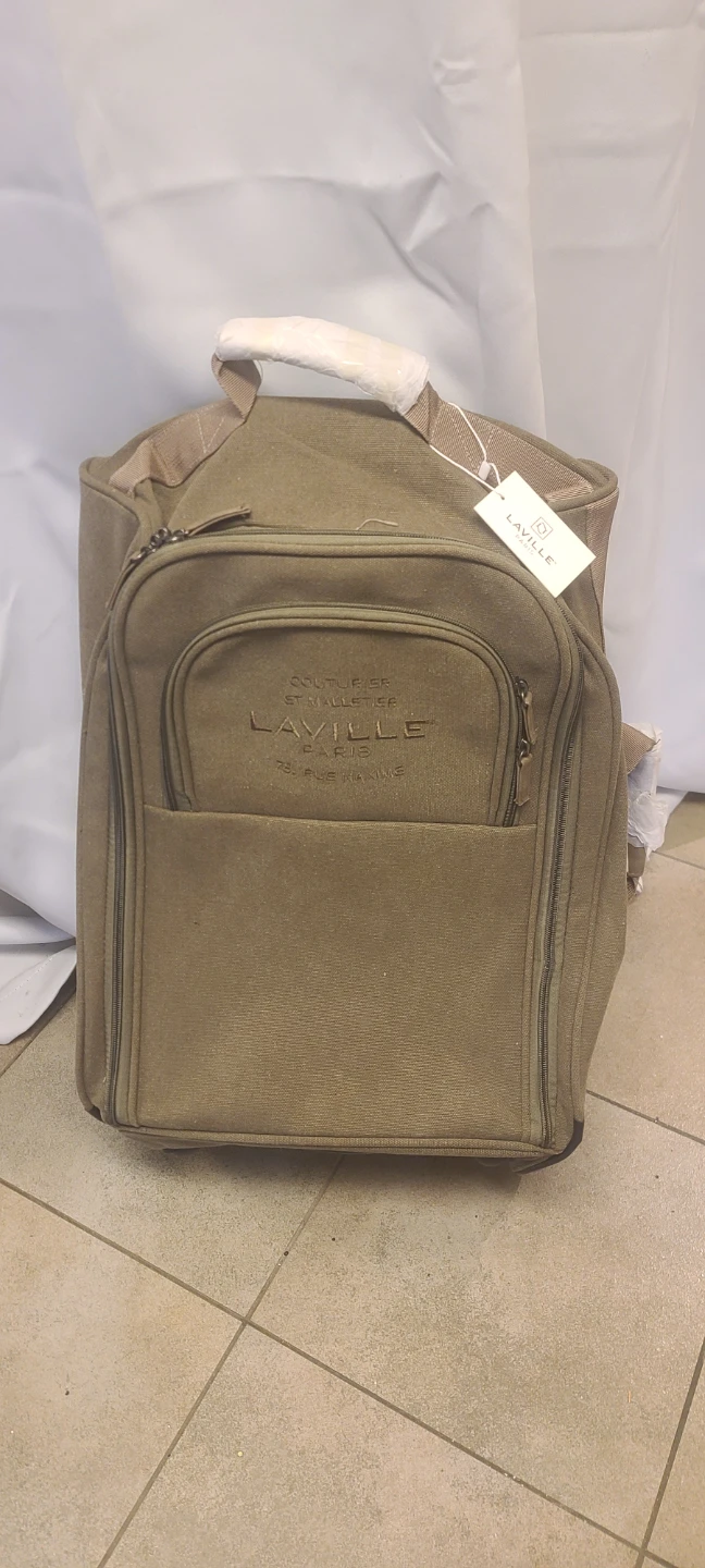 LaVille Rolling Travel Bag