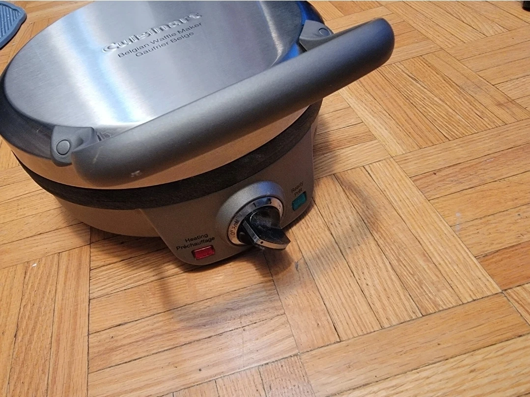 Cuisinart WAF-200C 4-Slice Belgian Waffle Maker, Stainless Steel - photo 3