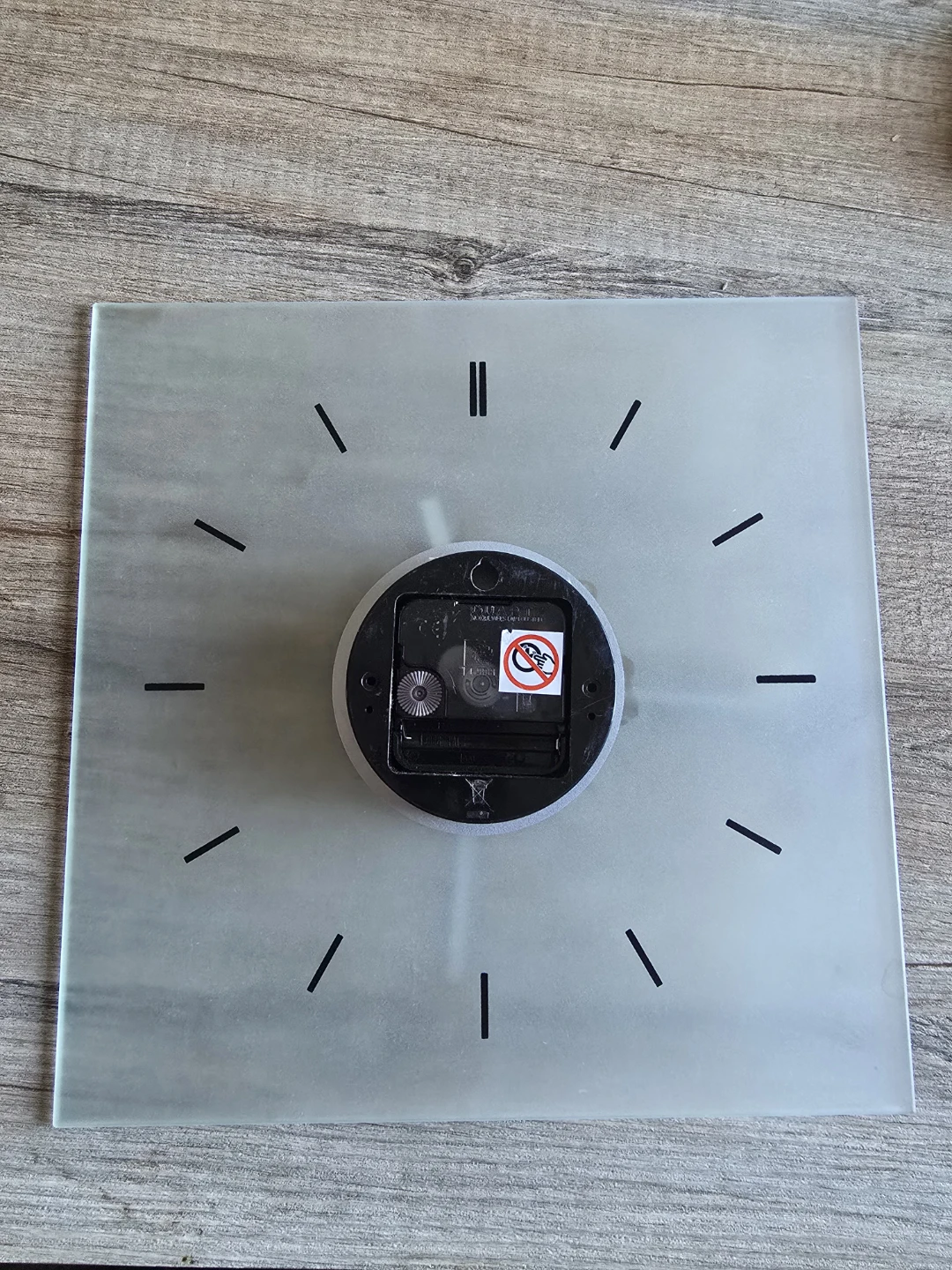 IKEA SKOJ MODERN SQUARE WALL CLOCK 11"x11" CLEAR GLASS SILVER - photo 2