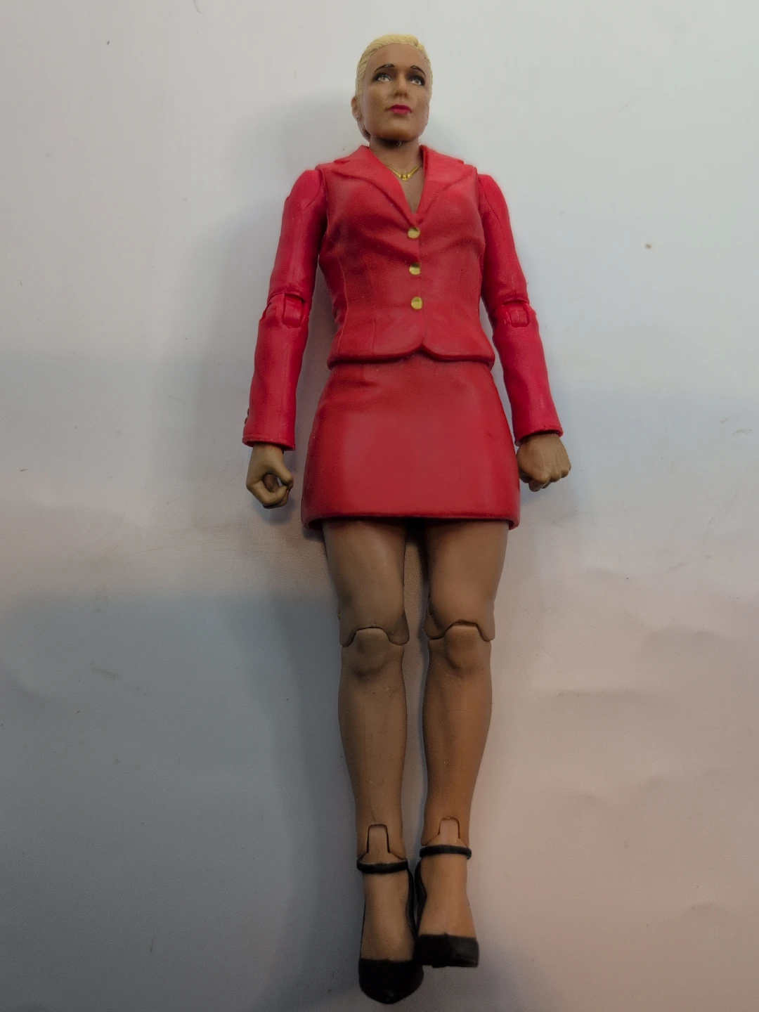 Lot of 2 Action Figures - Woman in Suit, Woman in Jeans - photo 3