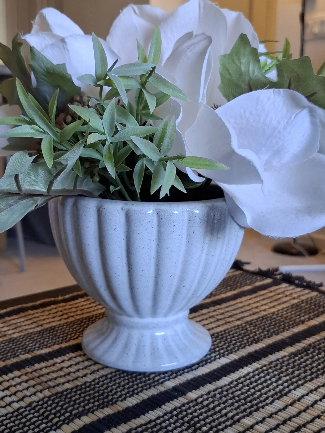 White Magnolia  in Urn Vase - photo 3