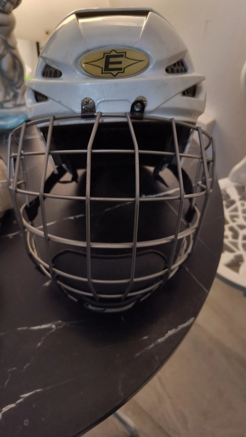 Easton S9 Pro Hockey Helmet - Medium🏆 - photo 5