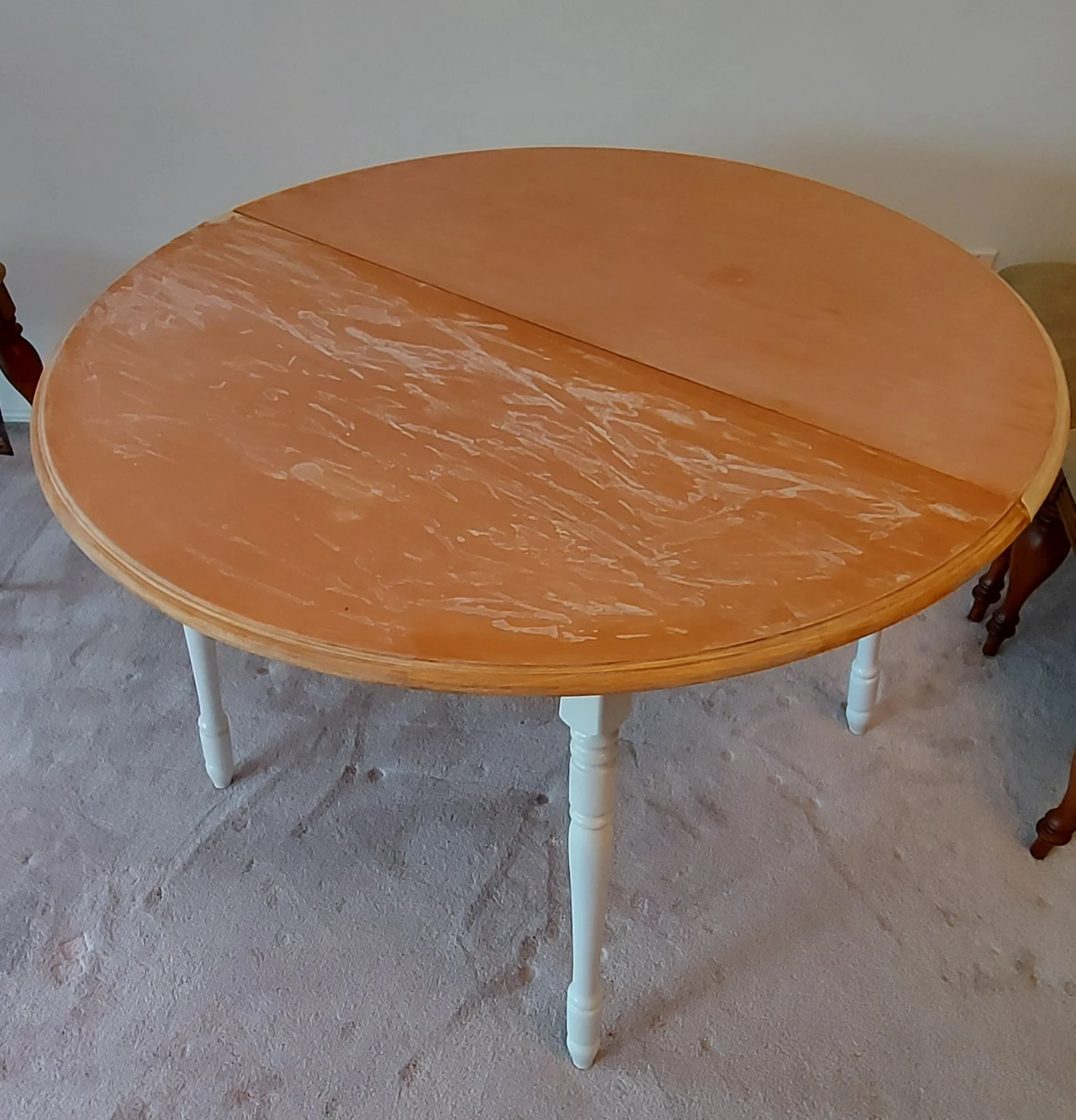 Drop-leaf Dining Table