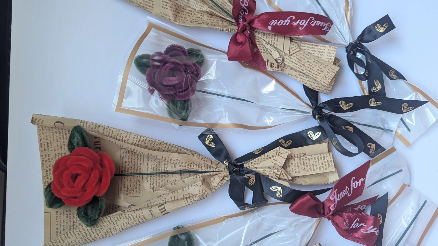 Pipe cleaner roses - photo 3