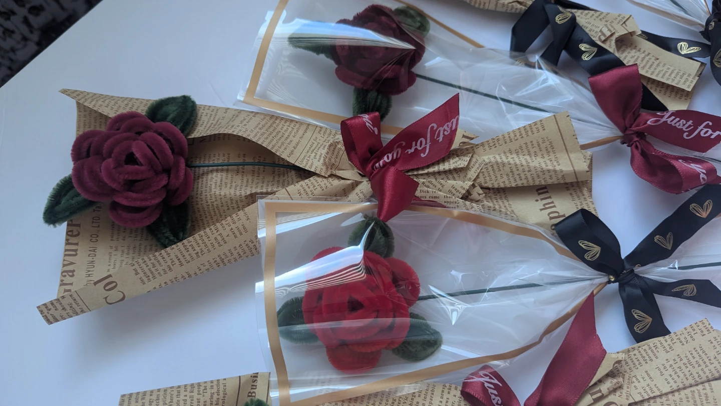 Pipe cleaner roses - photo 4