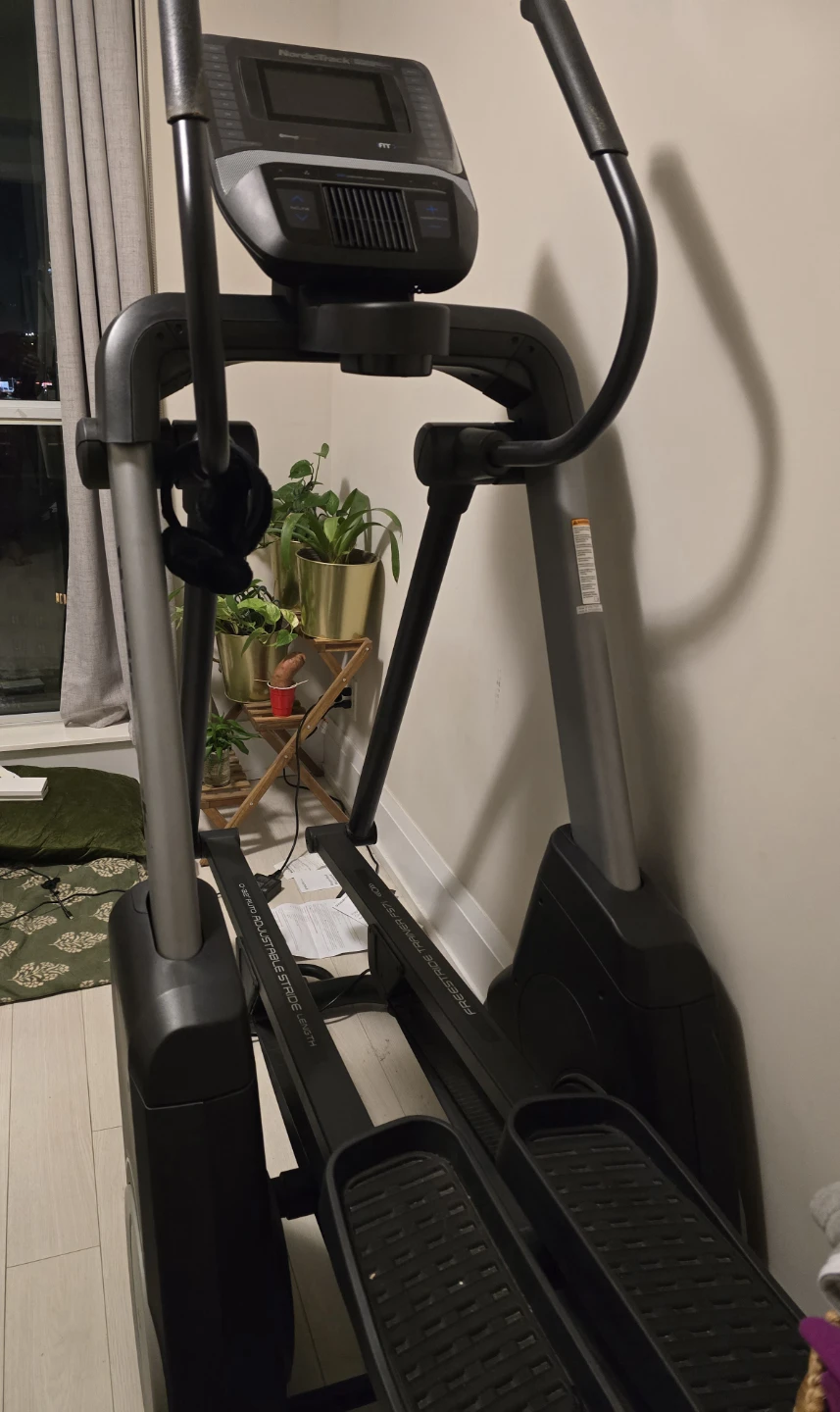 NordicTrack Elliptical Trainer - photo 4