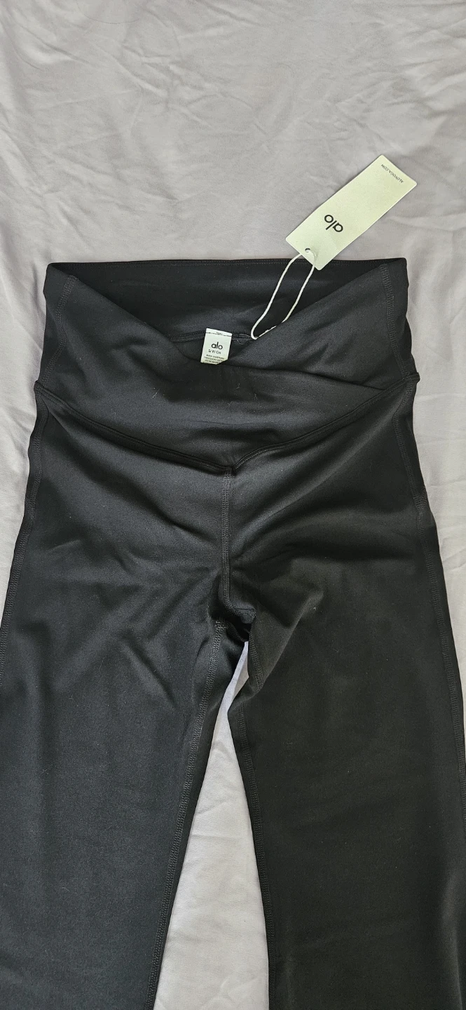Alo Yoga Black Flare Leggings - photo 4