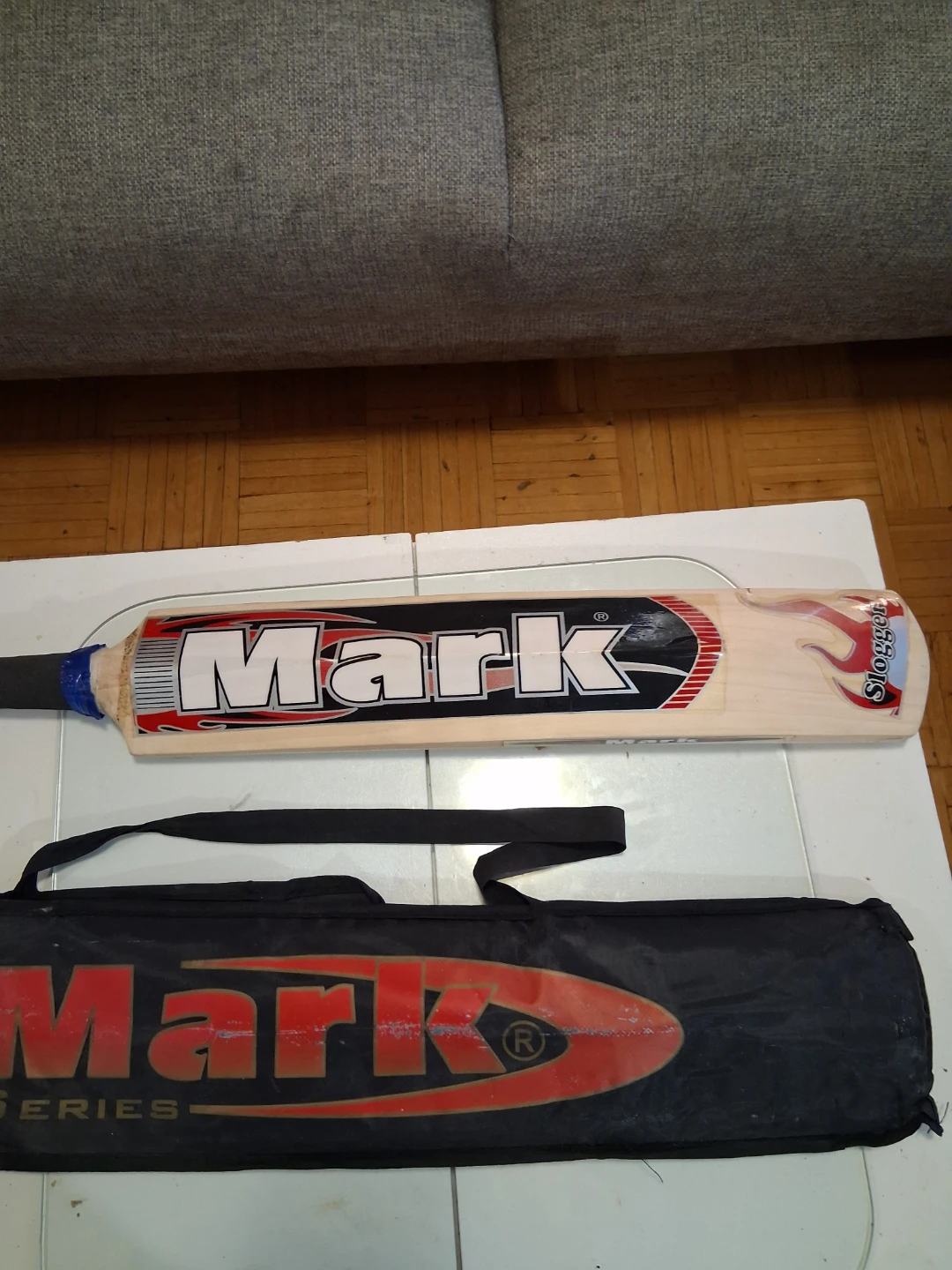 Mark "Slugger" Cricket Bat with Cover - photo 3
