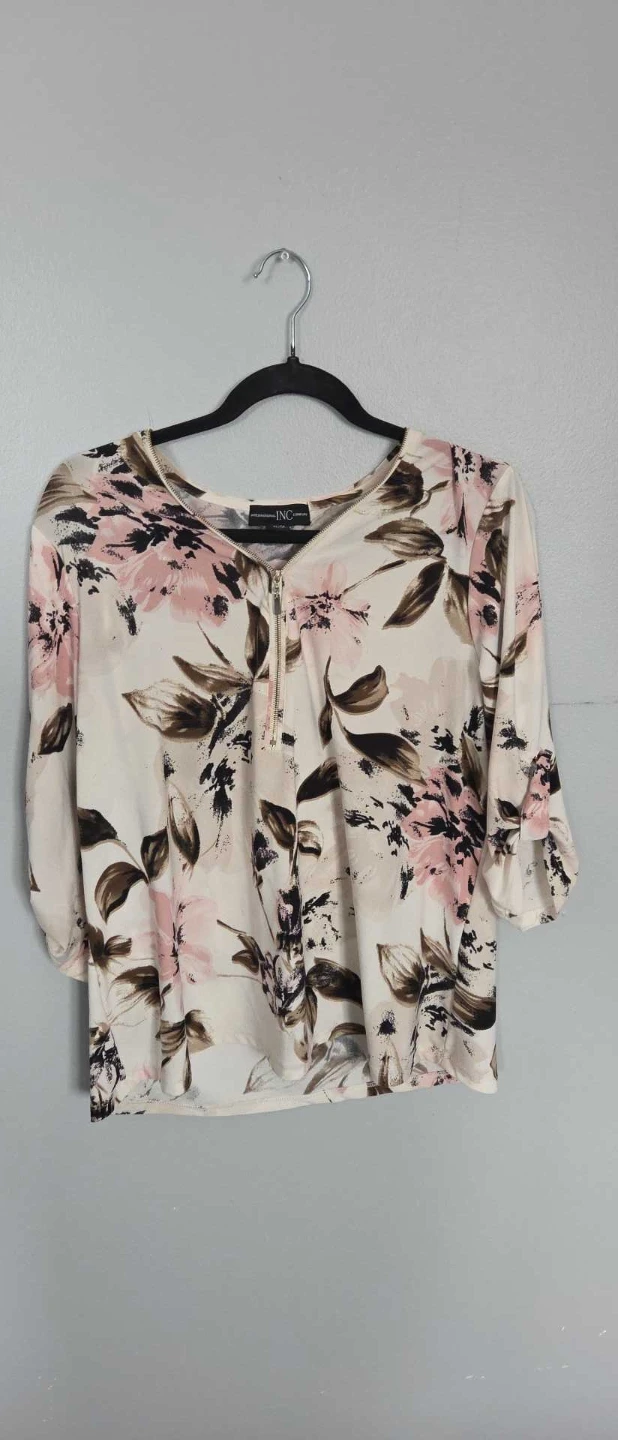 3 TOPS XL Women's Floral Print Top - photo 3