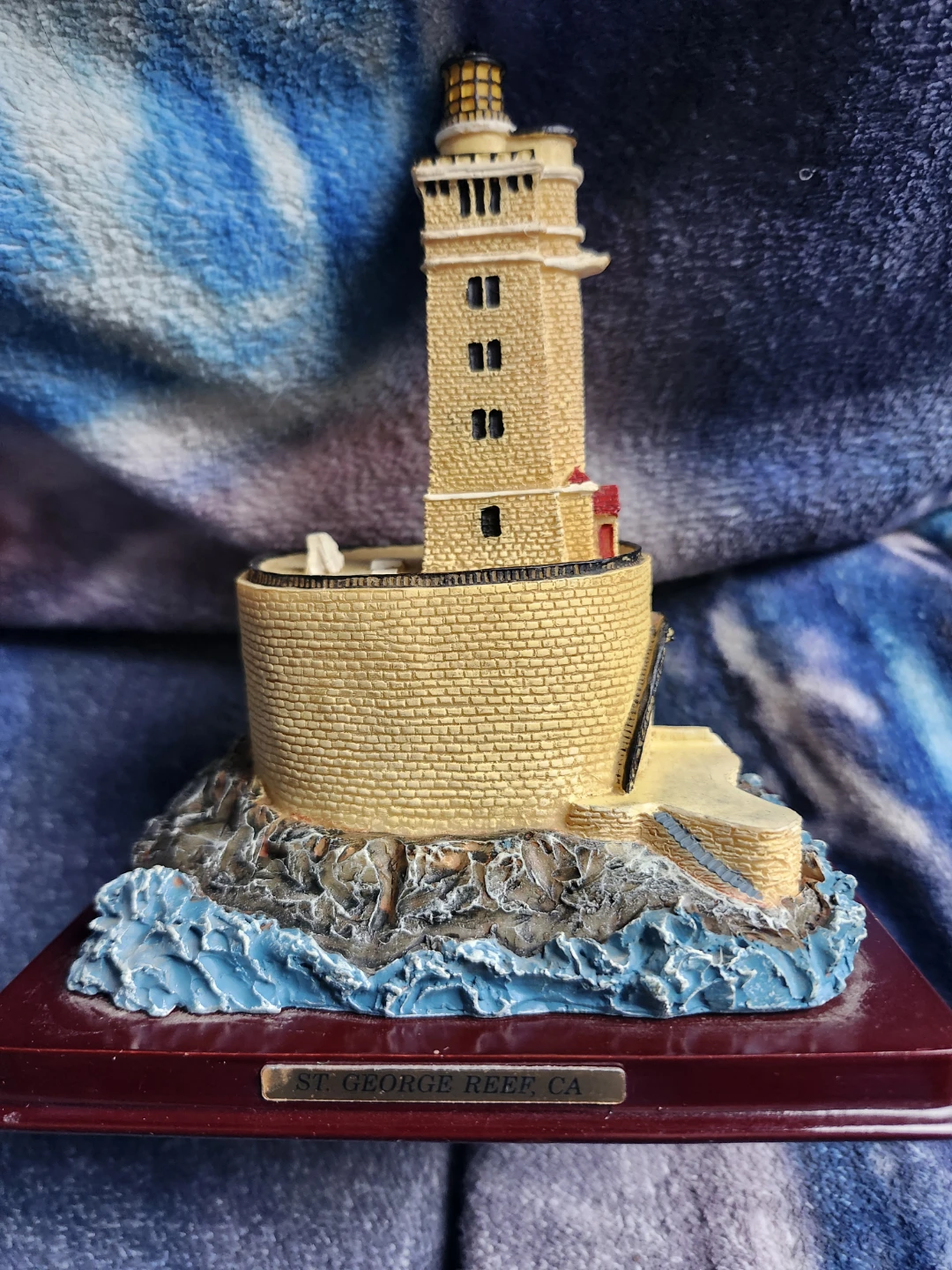Lighthouse collection. Some are Onieda Collection pieces. - photo 4