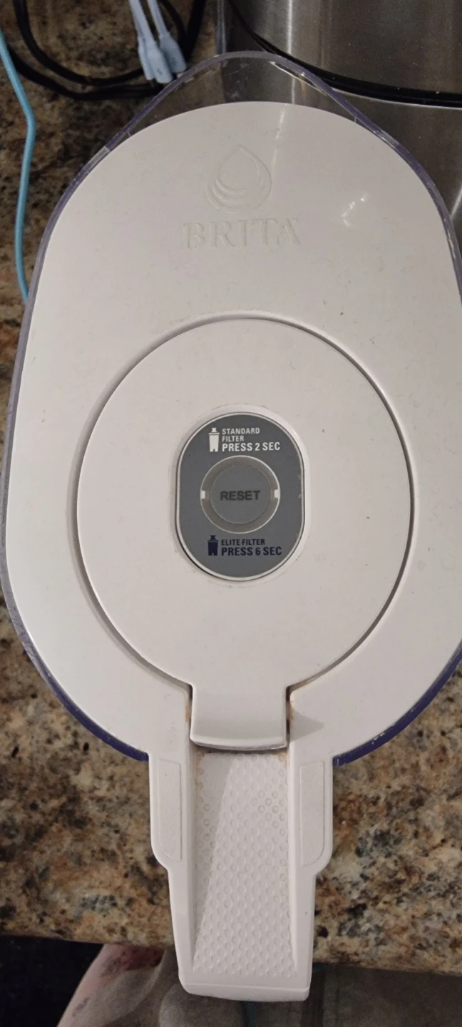 NEED TO GO!!! Brita Water Filter Pitcher - photo 2