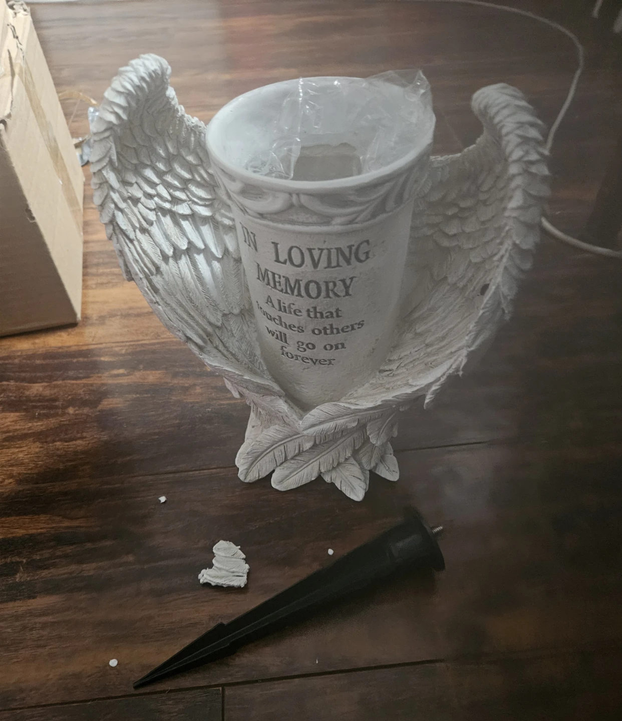 fastboy Weathered Cemetery Vase Gift (small broken part)