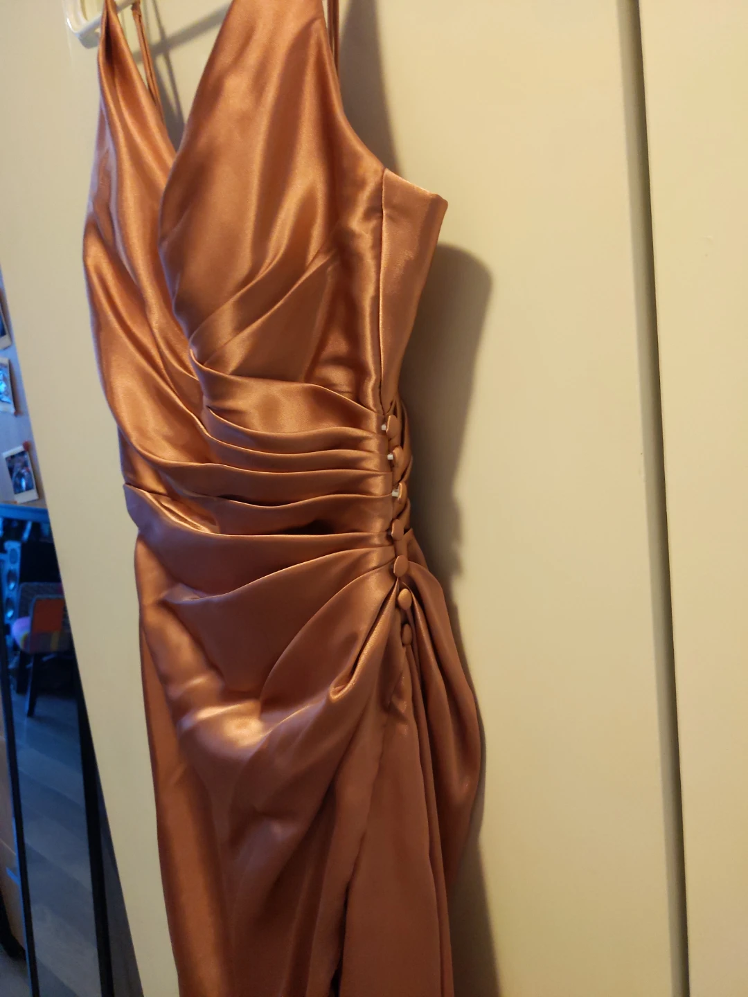 Satin Dress - Rose Gold. Size 4 - photo 5