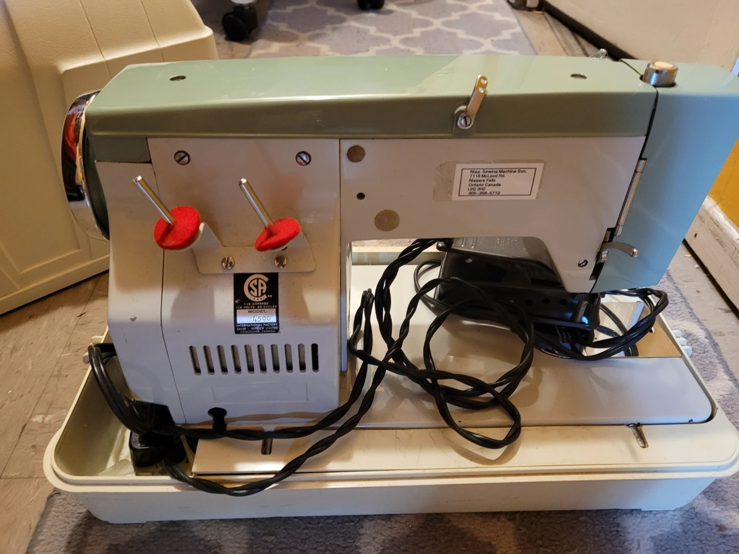 Napa Sewing Machine with Case