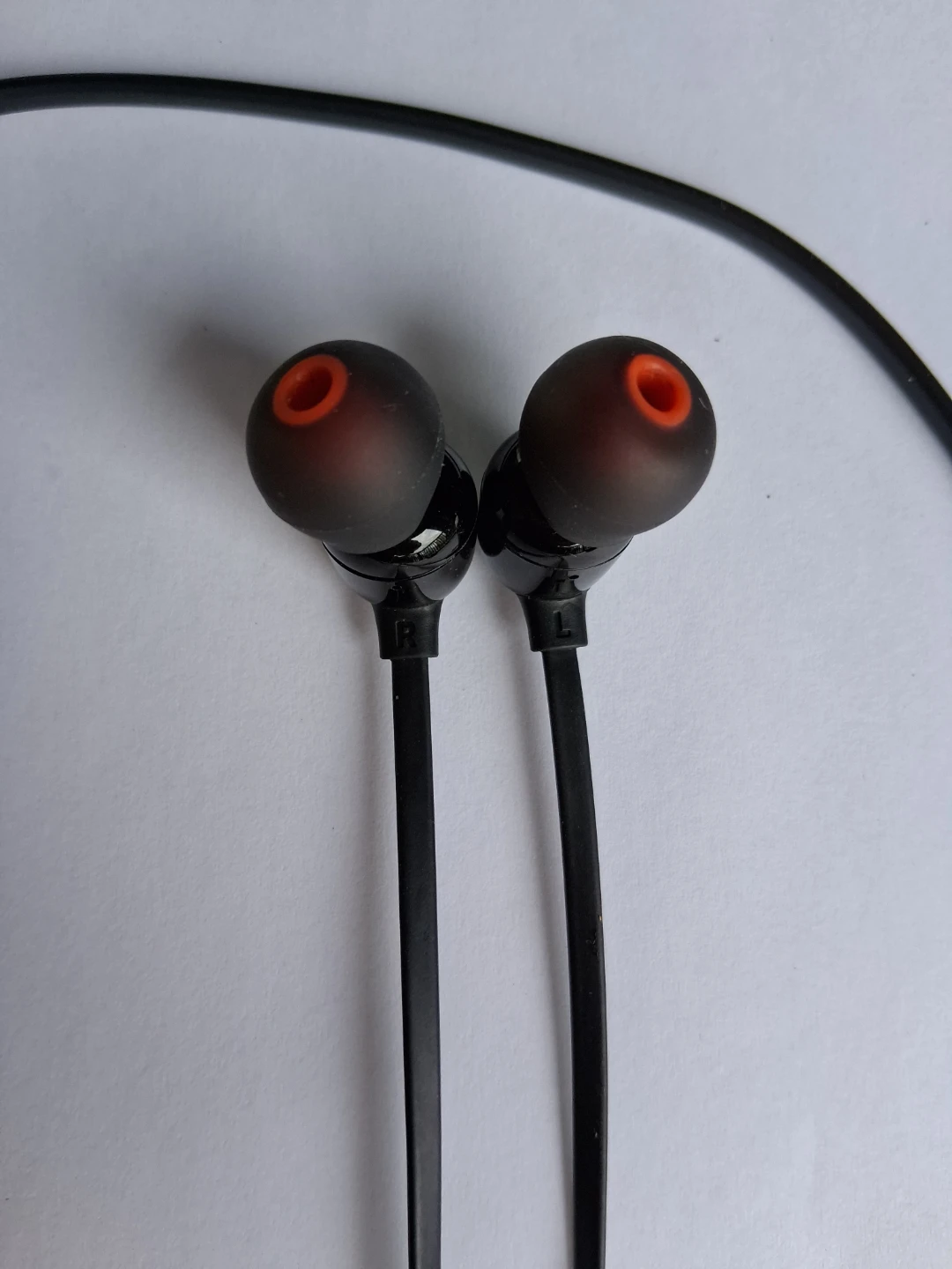 JBL Tune 125BT Wireless Earbuds - photo 3