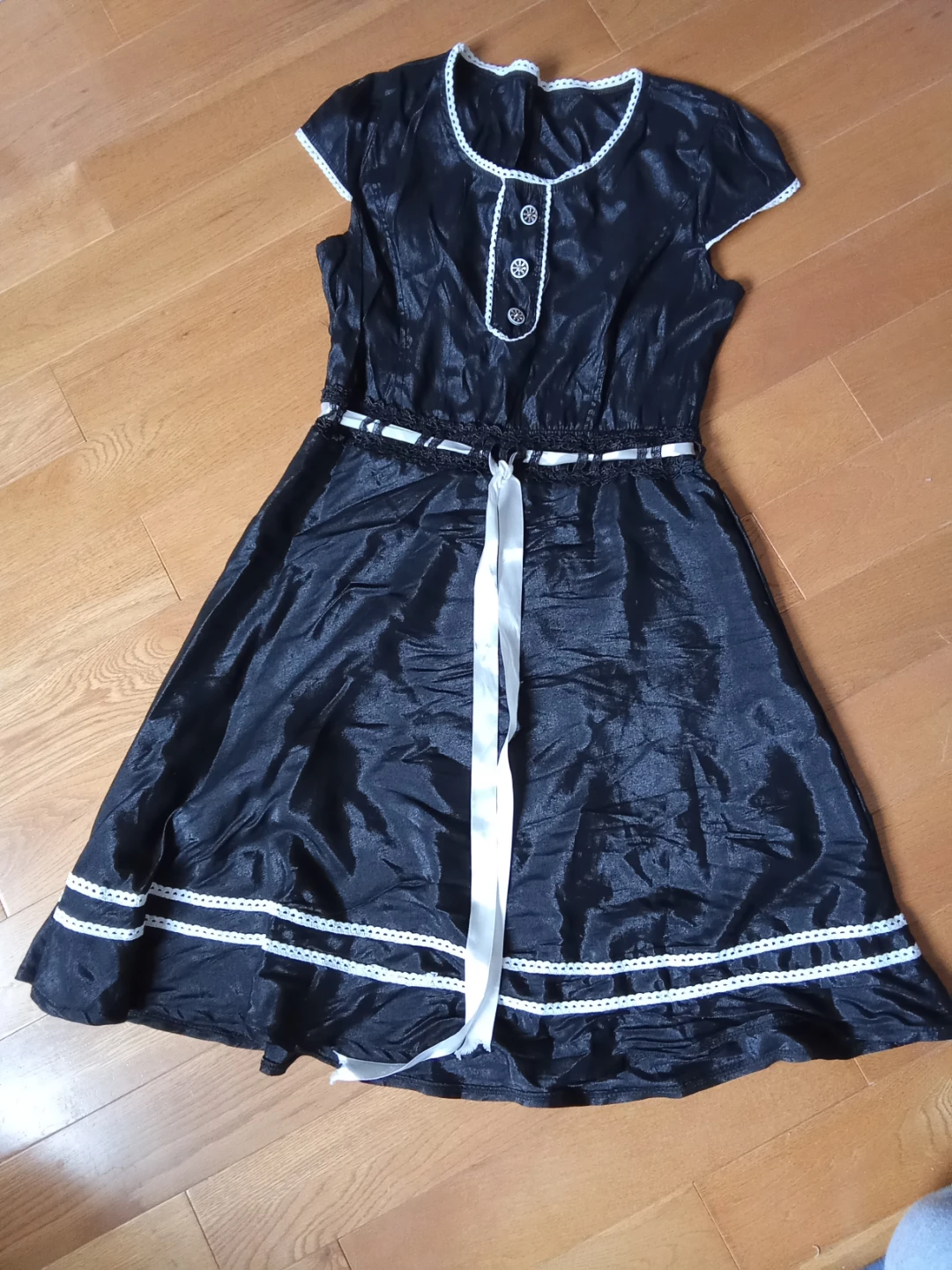 Black & White Trimmed Dress XS