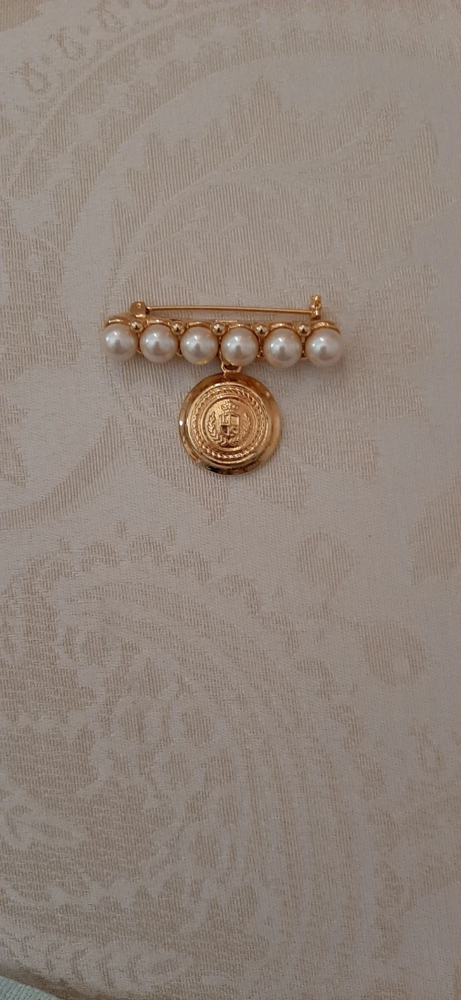 1980's Signed LCI Liz Claiborne Faux Pearl Bar Pin with Charm - photo 2