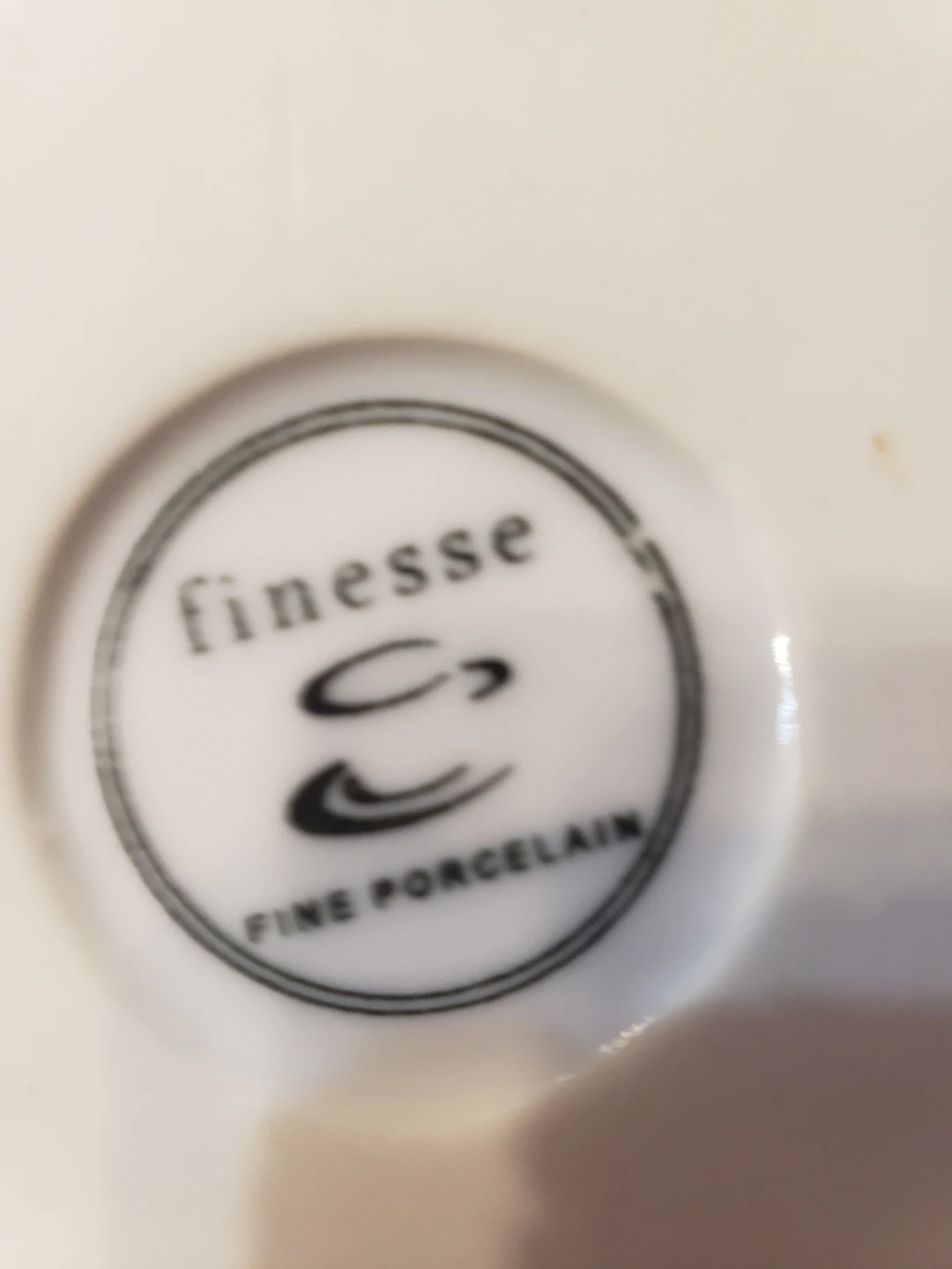 Finesse Fine Porcelain Ramekin with Wicker Basket - photo 3