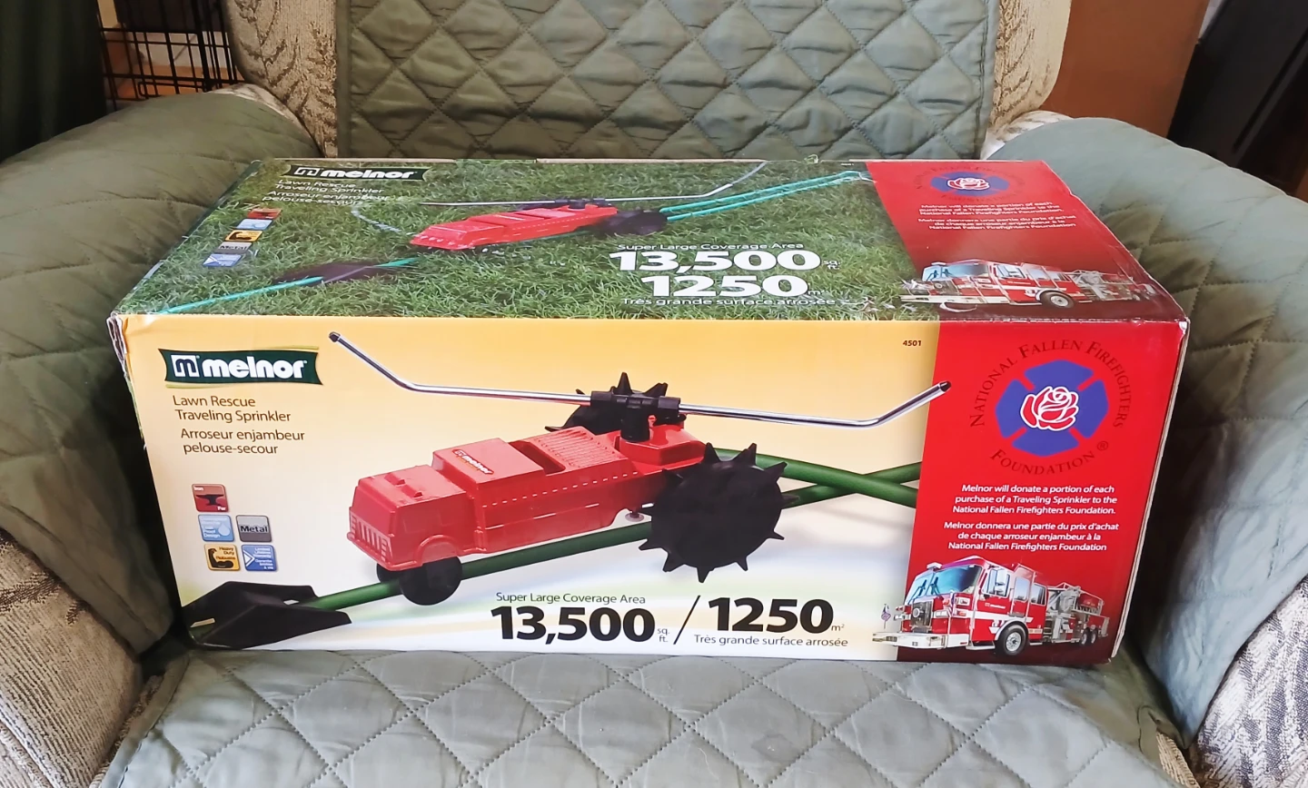 Melnor Lawn Rescue Traveling Sprinkler - NEW!