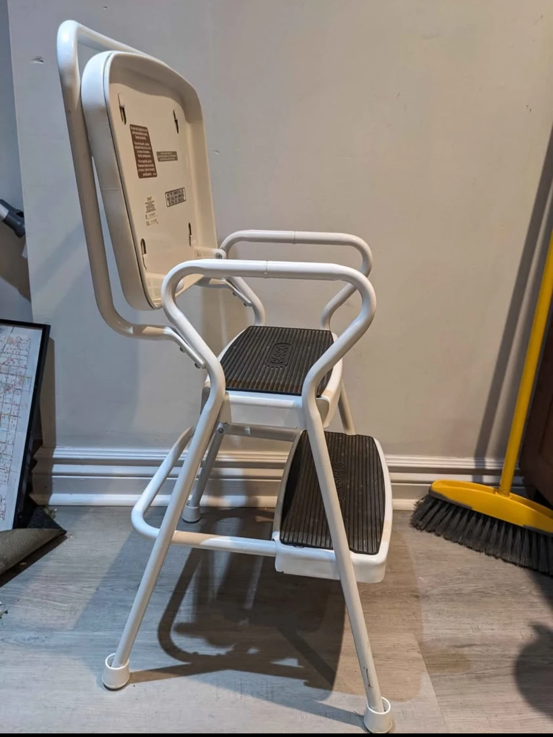 🪑 Step Stool Chair - photo 4