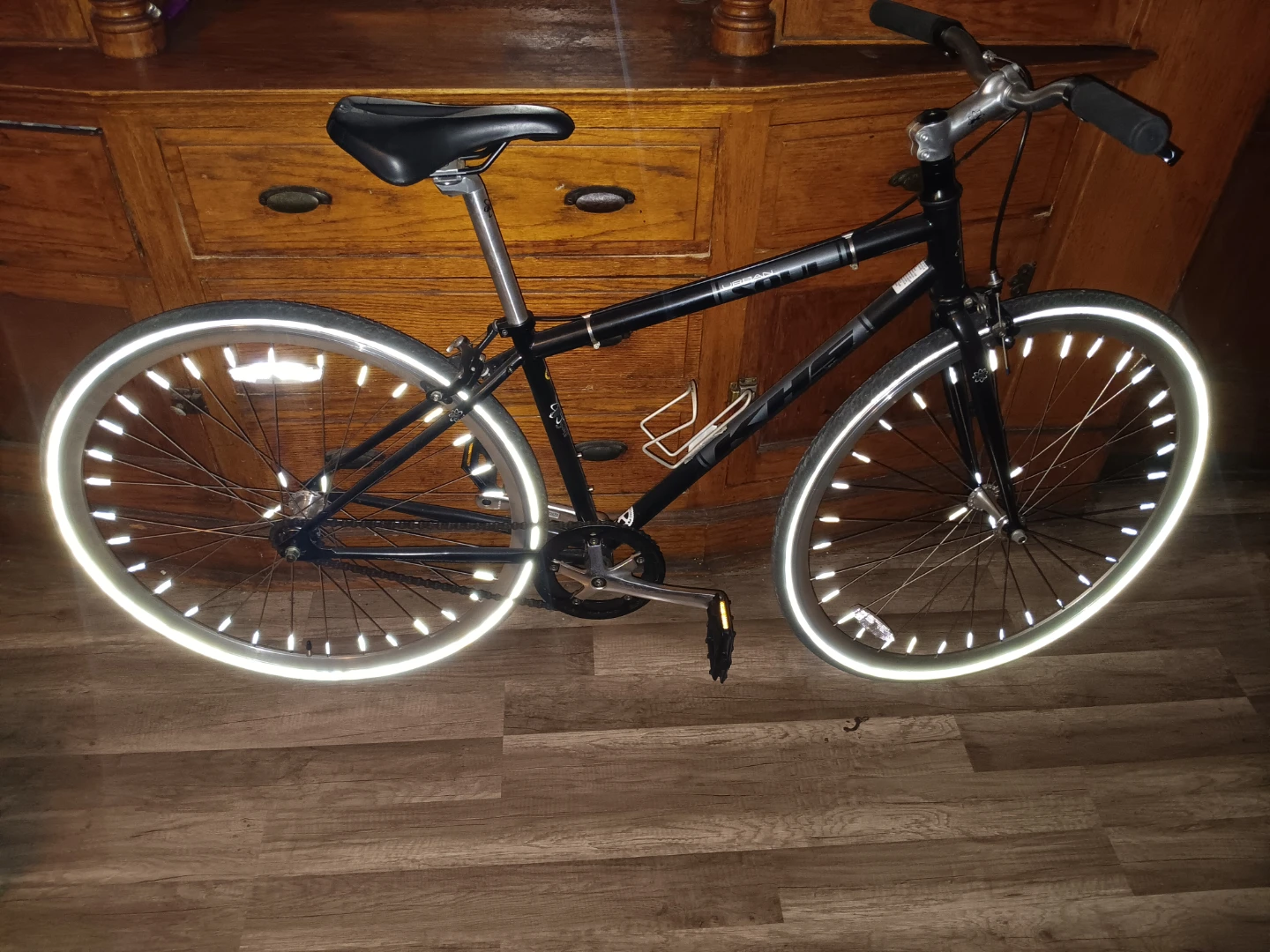 Black Hybrid bike