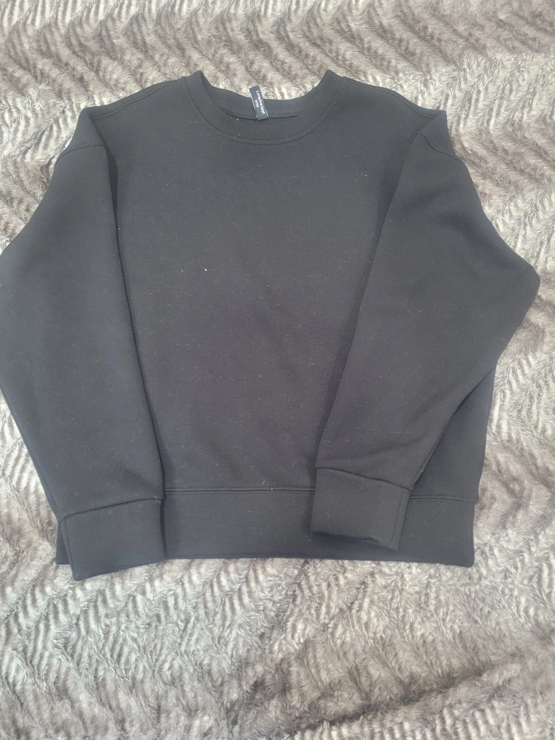 Black Crewneck Sweatshirt - photo 2