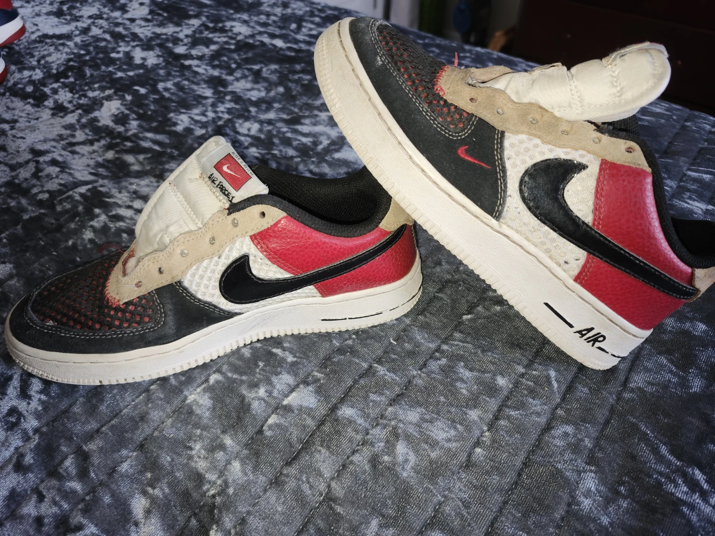 Nike Air Force 1 Low "Chicago Bulls" Sneakers
